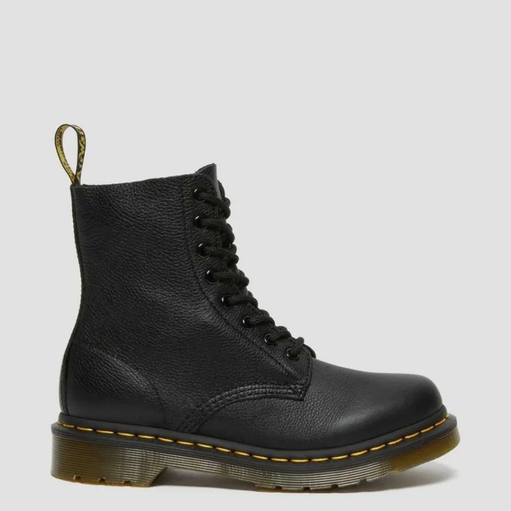 Dr. MARTENS 1460 PASCAL JY004 COLOR BLACK size 7 women's - Picture 4 of 7